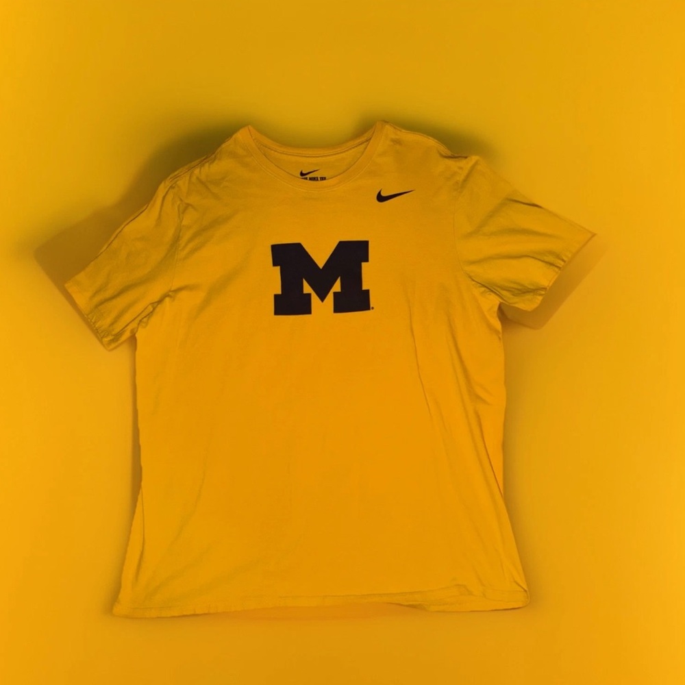 Nike Yellow T-Shirt with Navy Block M